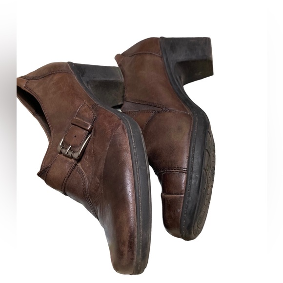 Earth Origins by Earth Leather Upper Buckle slip On Shoe Size 10 M - Picture 3 of 11